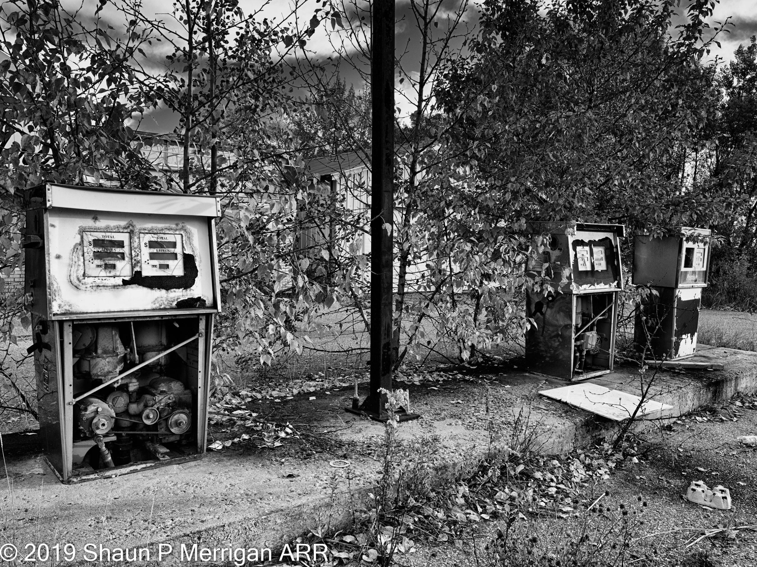 Old-Gas-Station-1