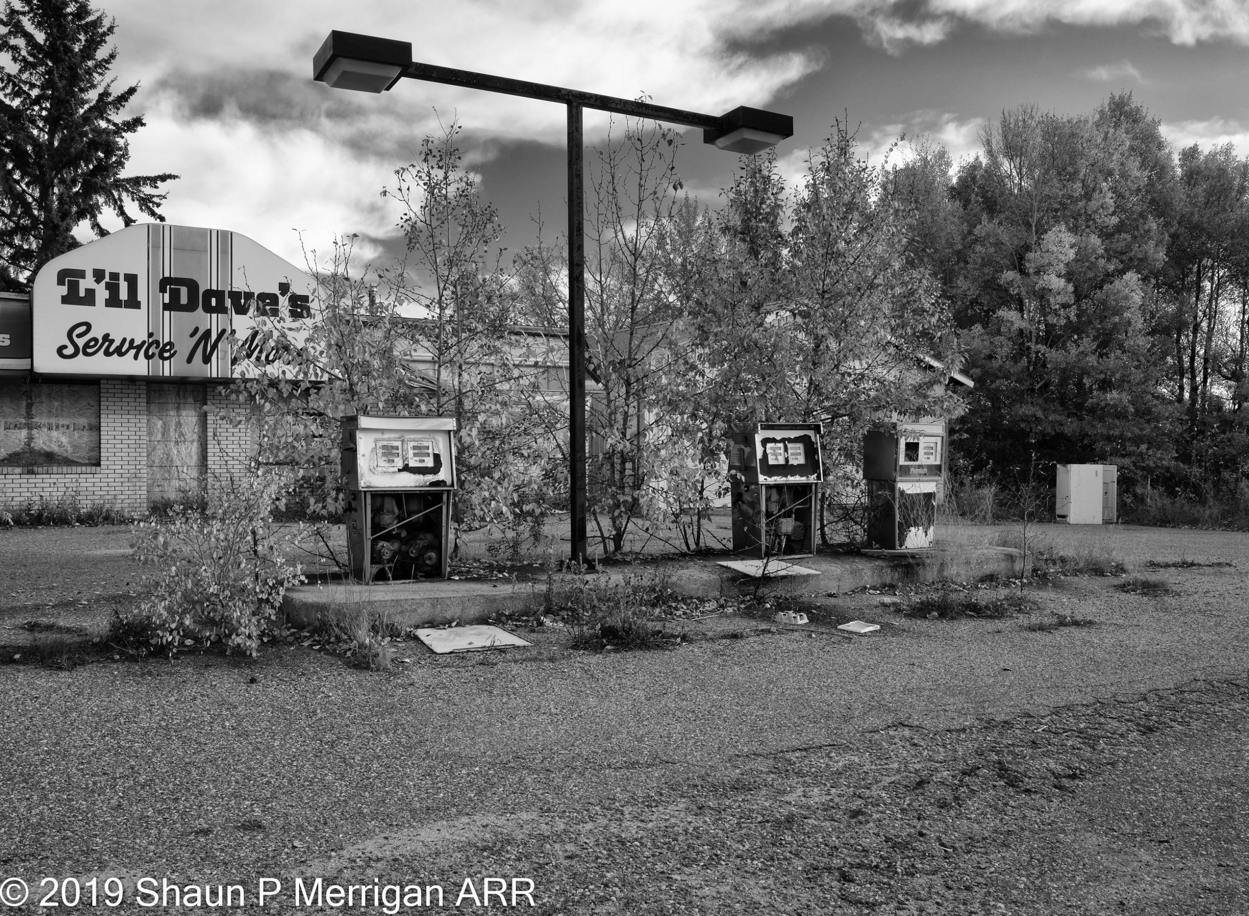 Old-Gas-Station-2